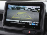 【バックカメラ】駐車が苦手な方でも安心してお乗りいただけます。リバース連動で画面が切り替わるのでとっても便利です。
