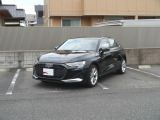 2001年オープン。 Audi正規ディーラーとして最も歴史のあるAudi 江戸川は、2フロアに分かれるガラス張りのショールームです。