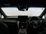 見通しのよいすっきりとした視界で、誰でも運転しやすいです。運転のしやすさは疲れにくさにも繋がりますよ♪