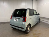 リアガラスはプライバシーガラスとなっており、車内の様子が見えにくくなっています。
