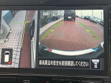 左サイドカメラとフロントカメラ運転席から死角となりやすい車両左前部分や前方部分もバッチリ見えます♪
