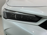 LEDヘッドライトは、点灯の瞬間から最大光量を発揮し、突然暗くなるトンネルなどでの安定感を高めます。