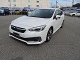 SUBARUふれあいフォローシステム。定期的な点検・整備とそのご連絡を差し上げる、アフターフォローシステム。まず納車1ヶ月目に点検・整備を行ない、その後6ヶ月ごとのセーフティチェック、12ヶ月法定