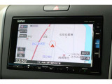 ナビはホンダ純正VXM-195VFi。フルセグTVやDVDも視聴出来ます。Bluetooth接続をすれば音楽再生のみならずスマートフォンならばハンズフリー通話も可能です。