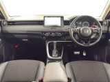 ★いつでも気持ちよく運転できて、使い勝手のいい収納や体をケアするシート、細部にまでこだわったインテリア♪