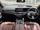 ☆センターパネルを運転席側に僅かに傾けたBMW独特のインパネ☆【駆け抜ける歓び】はここからもスタートしております☆