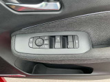 運転席のパワーウインドウ等操作部