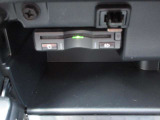 ETCももちろん搭載。いちいち料金所で停車する必要なんて当然ないです。スムーズにストレスなくドライブをお楽しみください。(※支払総額にセットアップ費用は含まれておりません。)