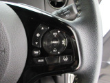 Hondaセンシングの機能のひとつ、アダプティブクルーズコントロール付!アクセルから足を離しても設定したスピードと前車との車間を保ち走行してくれます!車線維持もアシスト☆高速道路で疲労軽減ですね☆