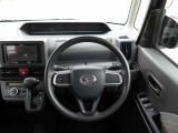 シンプルで見やすく、運転しやすいコックピット!
