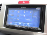 ナビゲーションは純正パイオニアHDDナビ(AVIC-ZH07)を装着しております。AM、FM、CD、DVD再生、Bluetooth、音楽録音再生、フルセグTVがご使用いただけます。