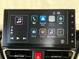 【9インチスマホ連携ディスプレイオーディオ】 対応しているスマホアプリを大画面で使えます!フルセグテレビやラジオの視聴、Bluetooth接続による音楽鑑賞、ハンズフリー通話なども利用可能です。