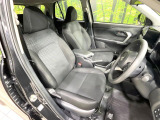 運転席シート廻りは使用感も少なく、良好な状態となっています。前オーナー様が丁寧に使っていたことがよくわかりますね。