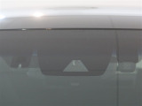 サポカーは、高齢運転者を含めたすべてのドライバーによる交通事故の発生防止・被害軽減対策の一環として、国が推奨する新しい自動車安全コンセプトです。詳しくは販売店スタッフまでおたずねください。