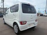 当店は、新車〜登録済未使用車、お買い得軽自動車まで、多数在庫しております♪軽自動車の事なら全て当店にお任せください!目玉車両もございますので、ぜひ一度軽ワールドへお越しくださいませ!