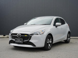 世界統一名称の『MAZDA2』となったコンパクト。「Be a Driver」のスローガンのもと、最適なドライビングポジションを提供できる室内空間と思い通りの走行性能を持った、クラスを超えたお車です!