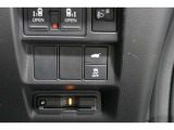 【横滑り防止装置】ドライバーの安全運転をアシストしてくれる装備が充実しています☆ドライバーの不安を安心へと変えてくれますね。