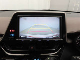 バックモニターを装備しています。車庫入れ時等に車両後方が確認出来るのでとても便利です。