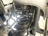 お車を安心してお乗りいただく為には、足回りの定期点検が欠かせません。サービスサポート(有償保証)では無料点検もご提供しており、安心のカーライフをお過ごしいただけるサポート体制が整っています。
