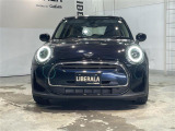 ◆LIBERALAは、輸入車選びの新たなスタイルを提案するインポート・セレクト・ブランドです。オーナー様となる方がクルマから直接感じる感性を第一にした、最良の一台との出会いをコーディネートいたします。