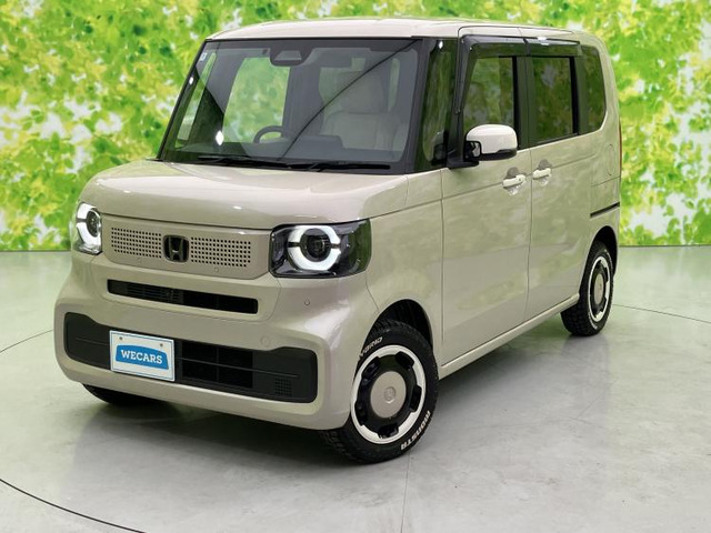 N-BOX ファッションスタイル 4WD 