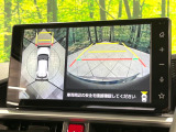 【パノラマモニター】専用のカメラにより、上から見下ろしたような視点で360度クルマの周囲を確認することができます☆死角部分も確認しやすく、狭い場所での切り返しや駐車もスムーズに行えます。