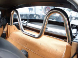 人気のユーノスロードスターATカスタム車両の入庫!ハードトップ装着車両となり、ビルシュタイン足回り、AZSPORTS14AW、ウッドハンドルなど、ロードスターオーナー様には人気のアイテムを多数装備