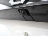 バックカメラが付いているので後方確認が非常にしやすいです。今や運転初心者も熟練者も必須装備!ついていて損はないですね♪