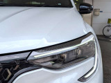 LEDヘッドライトは暗い夜道を明るく照らし、安全な運転をサポート
