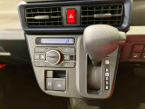 納車前にはプロのメカニックが、各部の点検を行います。ディーラーにしか出来ない品質、そしてサービスできっと満足していただけると思います!