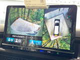 【全方位モニター】専用のカメラにより、上から見下ろしたような視点で360度クルマの周囲を確認することができます☆縦列駐車や幅寄せ時に活躍してくれます♪