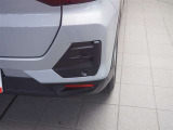 コーナーセンサー付きで駐車時も安心です。