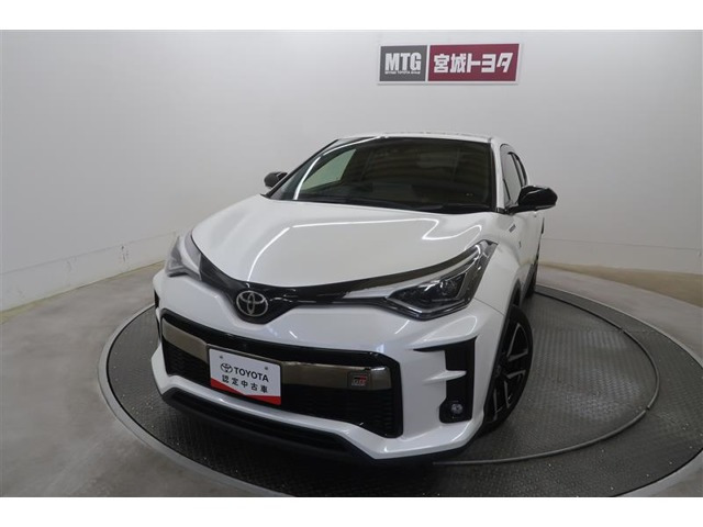 C-HR ハイブリッド 1.8 S GR スポーツ 