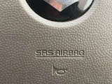 運転席側エアバックです。万が一の時に安心です