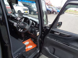 私達のお店の在庫車は、回転率重視(多台数販売)の為、在庫期間を短く設定している為、入庫即売約となる場合があります。