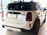 かわいいテールのデザインはほかの車にはない魅力があります。ひと目で&ldquo;MINI&rdquo;とわかるデザインはアナタを虜にしてしまうかもしれません