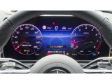 高いレベルの知性を備えたメルセデスの「インテリジェントドライブ」は、ドライバーの疲労を軽減し、安全かつ快適なドライブの一助となります。