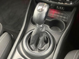 ●MTモード付きAT:通常は自動でおこなわれる変速(ギアチェンジ)をドライバーの操作によって意図的に変えられるシステムです。より一層普段のドライブをお楽しみいただけます!