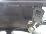運転席サンバイザーには、バニティーミラー付いてます。