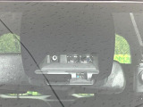 【トヨタセーフティセンス】走行中に前方の車両等を認識し、衝突しそうな時は警報とブレーキで衝突回避と被害軽減をアシスト。より安全にドライブをお楽しみいただけます。