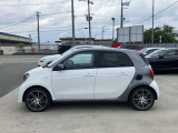 お気軽にお問い合わせください。Tel:075-325-0440 Mobile:090-6756-7496  中古車担当:廣田まで