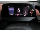 航続可能距離618km!!充電は急速充電器で約40分間で80%くらいまで完了します!!