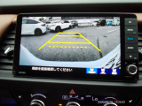 画質もキレイなバックカメラ、車庫入れが苦手な方も運転が好きになるはず。