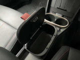 車両の詳細、ご質問につきましては、弊社営業スタッフまでお気軽にご連絡下さいませ。遠方のお客様には実車の詳細画像送信も承ります。