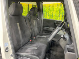 運転席シート廻りは使用感も少なく、良好な状態となっています。前オーナー様が丁寧に使っていたことがよくわかりますね。