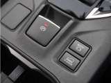 電動パーキングブレーキでサイドブレーキも簡単に操作できます!力がいらずラクラクです♪