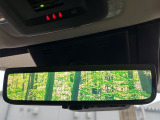 【デジタルインナーミラー】後席の大きな荷物や同乗者で後方が確認しづらい時でも安心!カメラが撮影した車両後方の映像をルームミラー内に表示。クリアな視界で状況の確認が可能です!