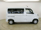 総額は岐阜県内・店頭納車、下取り車なし、1年間走行距離無制限の中古車保証付きの場合の概算です。お客様の状況により金額はかわってきますので、是非一度お問い合わせください。