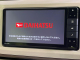 【純正ナビ】人気の純正ナビを装備しております。ナビの使いやすさはもちろん、オーディオ機能も充実!キャンプや旅行はもちろん、通勤や買い物など普段のドライブも楽しくなるはず♪