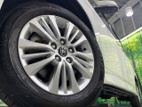弊社では、全車『修復歴なし』のお車のみ取り扱っております。専任バイヤーによる厳選した仕入れの後、入庫後の車両チェックを行い、ネクステージが認定した高品質な中古車をご提供しております。